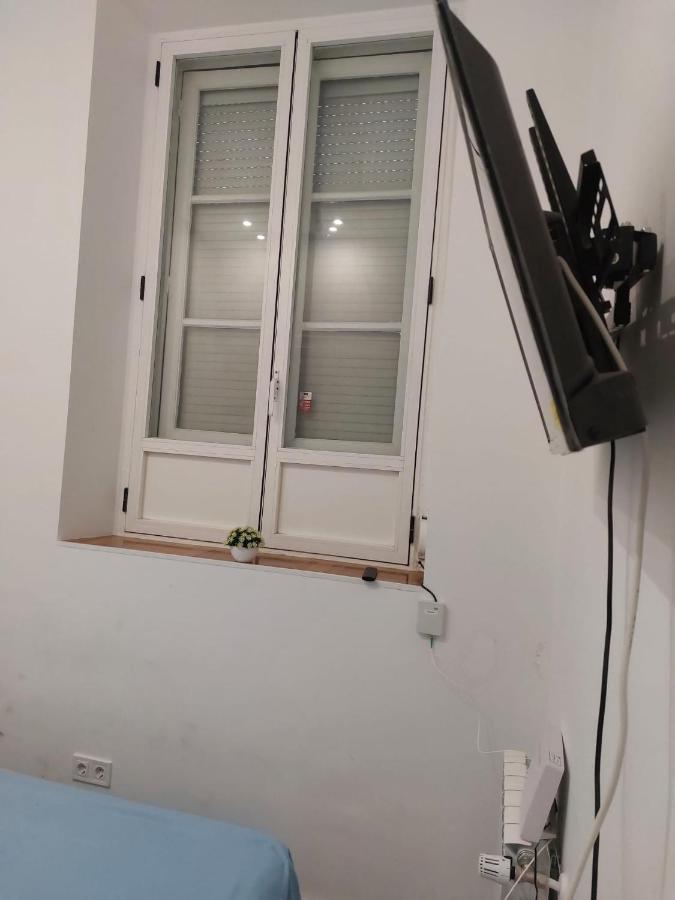 Habitacion En Madrid Apartamento Exterior foto